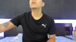 BlowYoungers_ juicy pussy