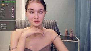 unreallana busty slut fucks pussy in the shower