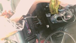 elenakoshkaxoxo busty latina masturbates with a pussy