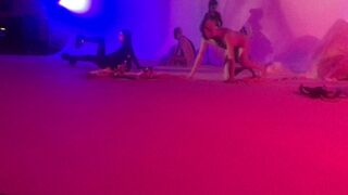 elenakoshkaxoxo myfreecams