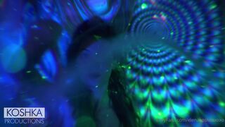 elenakoshkaxoxo nude chick posing on the couch