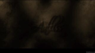 aalliss great bitch wore a mask and fucks with a toy