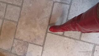 Mistress Courtney aka misscourtneym onlyfans decided to arrange a vipshow with a vulgar contest