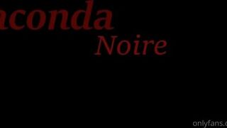 Anaconda Noire onlyfans sexy babe gently caresses pussy