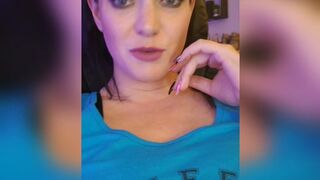 Anaconda Noire onlyfans passionate skin jumps on a dildo