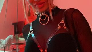 slavenagoddess cute girls fuck every crevice