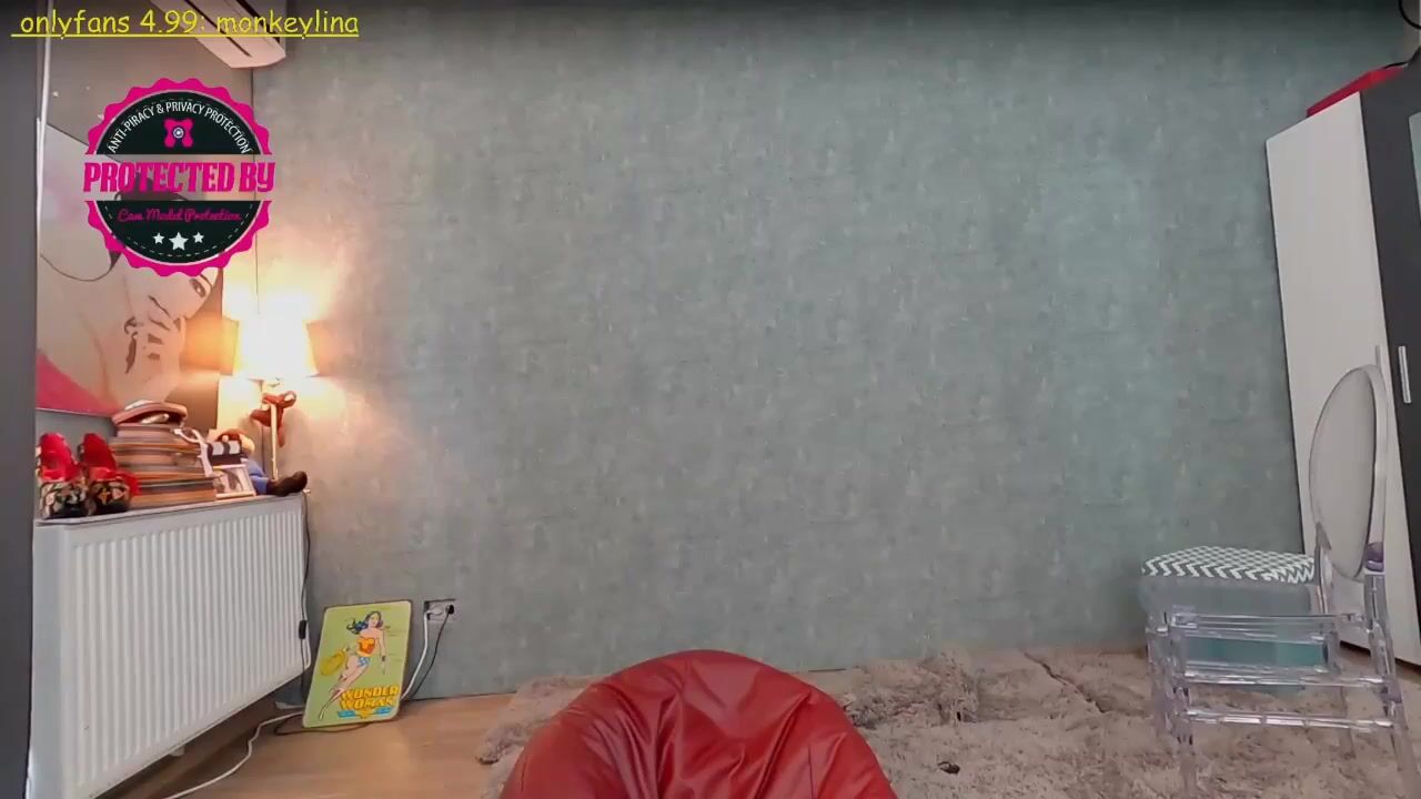 Monkeylina cute lady spins happily in front of the webcam and shines with all the charms