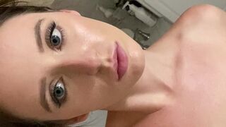 kittytinypaws excellent skin in glasses sucks dildo