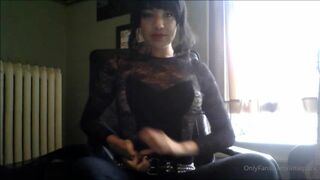 Little Puck onlyfans lustful chatting in free chat