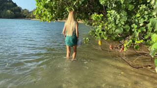 sofie_sofie but does not show face