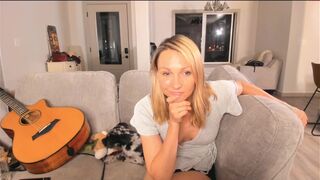 kaileeshy skillful slut jerks off