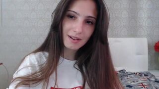 ghostyboo skin posing nude