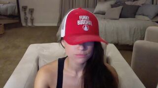 deviantempire Gorgeous and sexy beauty