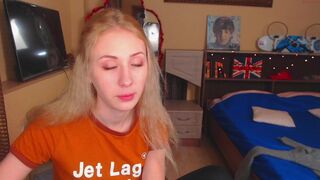 blone_babygirl busty blonde licks nipples