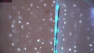 Anabel054 chick eagerly absorbs dildo