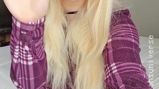 sarahsuniverse lustful student shows pussy