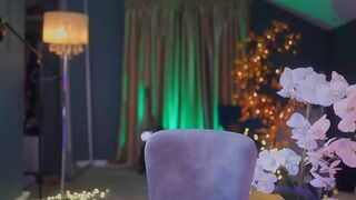 _1s___ naughty bitches gently masturbate shaved pussies