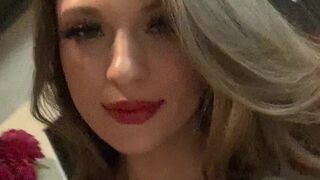 AnnaBlossom solo masturbation