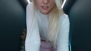 8a8y_nura radiant takes off her panties