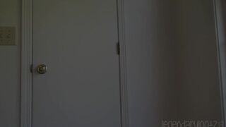 Legendarylootz Slut squirting wet pussy