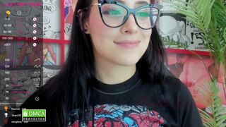 bastet_gift mature mare fingering vagina