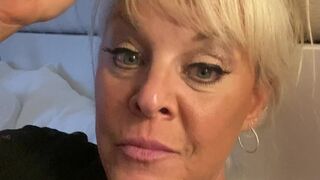 alexisgoldenxxx  Broadcast with a very juicy milf