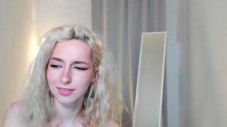 luxurygir1 slut shows his designed holes
