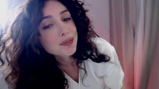 cleopatra_sinns nude slut masturbates shaved vagina