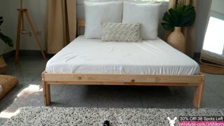 Blondiekayy Fingering cb chat with wet skinny whore