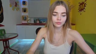 rina_mayers skinny  girl played with adult toys 2022 webcam