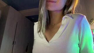 jess_juice sexy babe plays with  hole