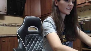 fit_family skinny usa girl playing with wet holes