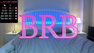 jinbei_ busty bitch exposes her charms