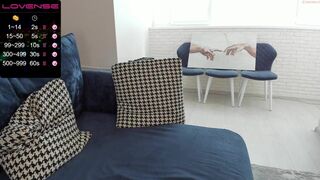 jinbei_ beauty with glasses loves to play with pussy 2022 webcam