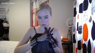 jimmy_and_amy mfc petite beauty sucks a toy 2022 webcam