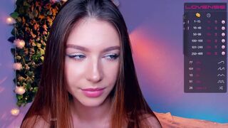 honeygrils dildo webcam pleasuring