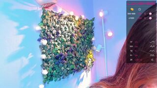 honeygrils actioning busty beauty