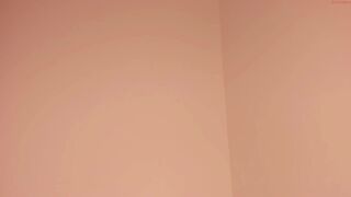 dallas_kiut juicy web whore plays with a dildo 2022 webcam