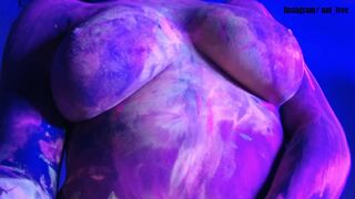 naturallyintuitive live cam chat with milf rubbing