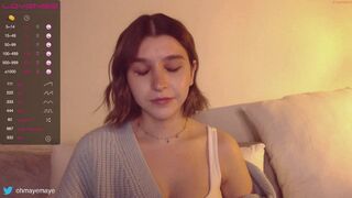 maye_maye skinny gymnast masturbates with a big vibrator 2022 webcam
