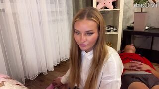 malbontess nude blonde effectively moves