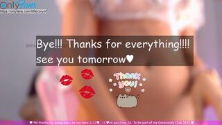 little_cory close-up of wet pussy rubbing _2022