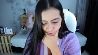 lissalane_ slobbery  with two hands