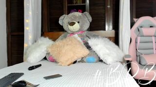 latinangel1 adorable  cam girl  pulls clit