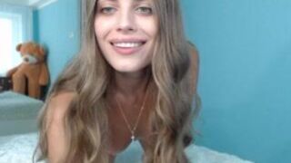 adri_sweetie fit beauty plays with games plug