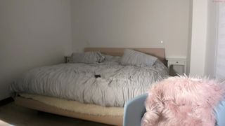 hornyco57 cute girl shows the body