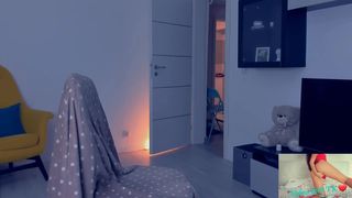 ellamilano busty milf - deliciously jerking her pussy