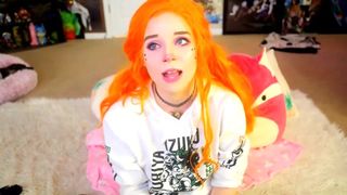 goldengoddessxxx gorgeous chick strips and jerks off her cunt