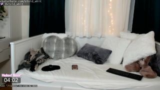 vivid_whit charming cutie