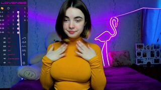 tits_your_dreams busty courtesan